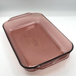 Pyrex 9x13” Cranberry Glass rectangular baking dish. 3 QT Vintage